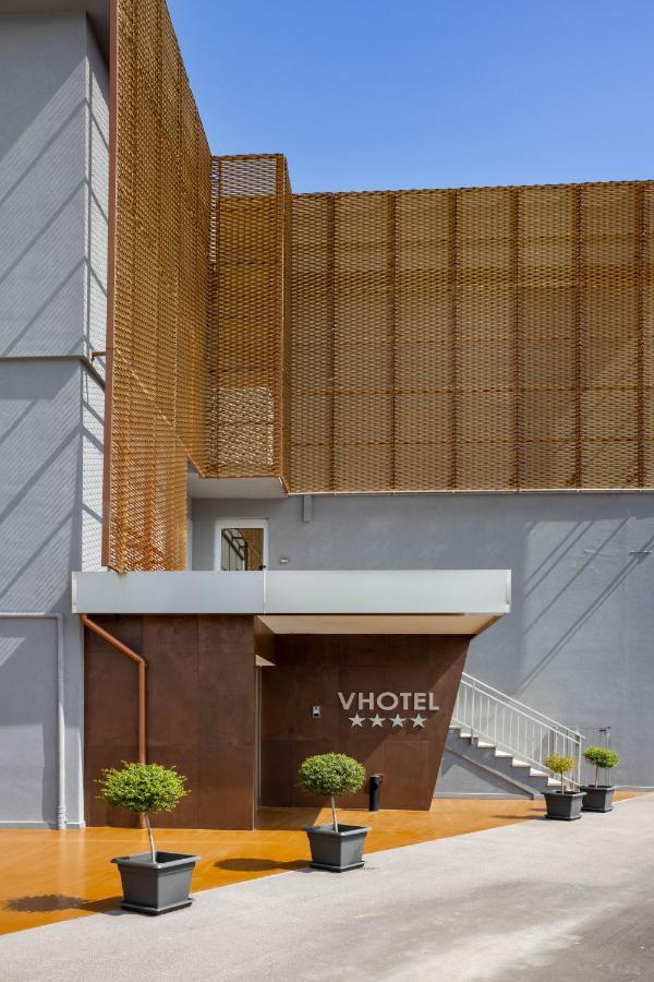 V Hotel Ancona Bagian luar foto