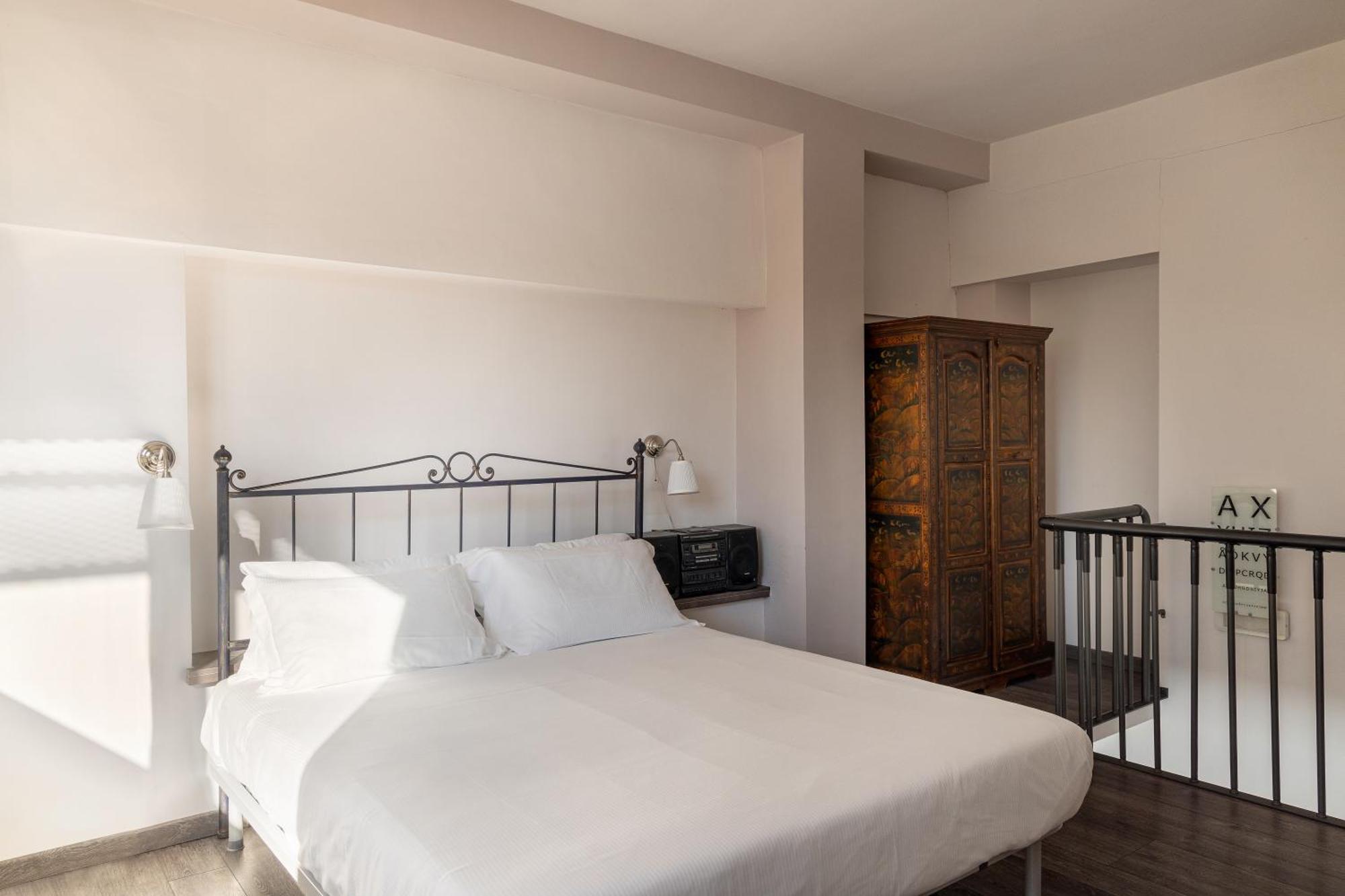 V Hotel Ancona Bagian luar foto